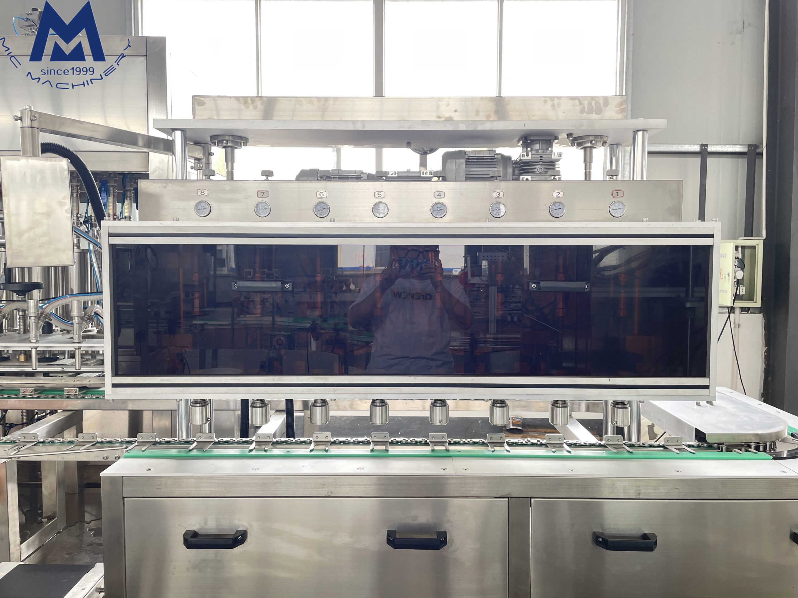 Automatic nutrient solution liquid detergent doypack and spout pouch filling capping machine